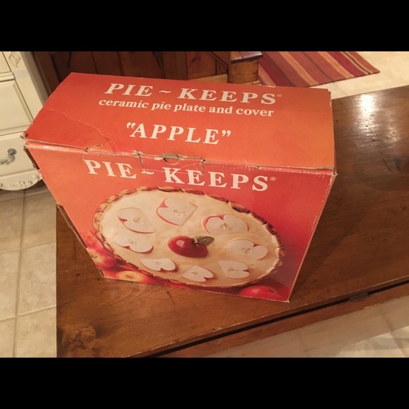 Apple Pie-shaped Pie Keep - Picture 7 of 7